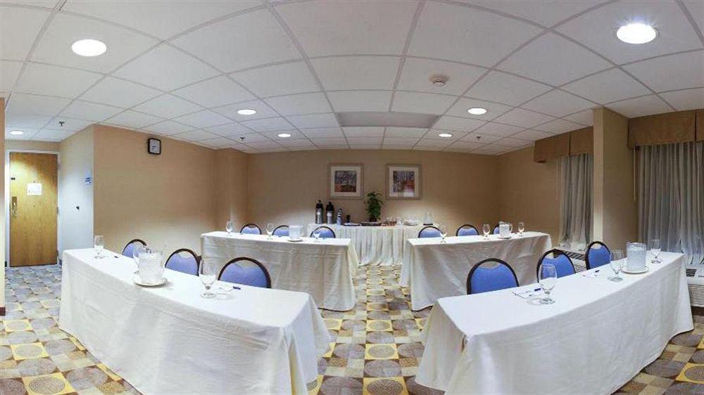 Holiday Inn Express Wilkes Barre East By Ihg Bagian luar foto