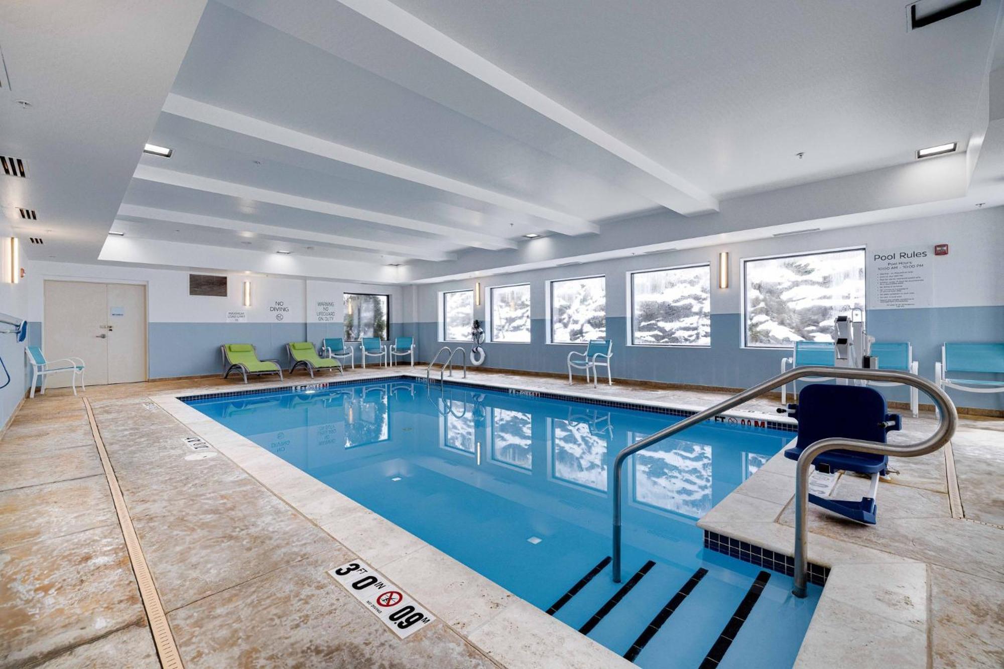 Holiday Inn Express Wilkes Barre East By Ihg Bagian luar foto
