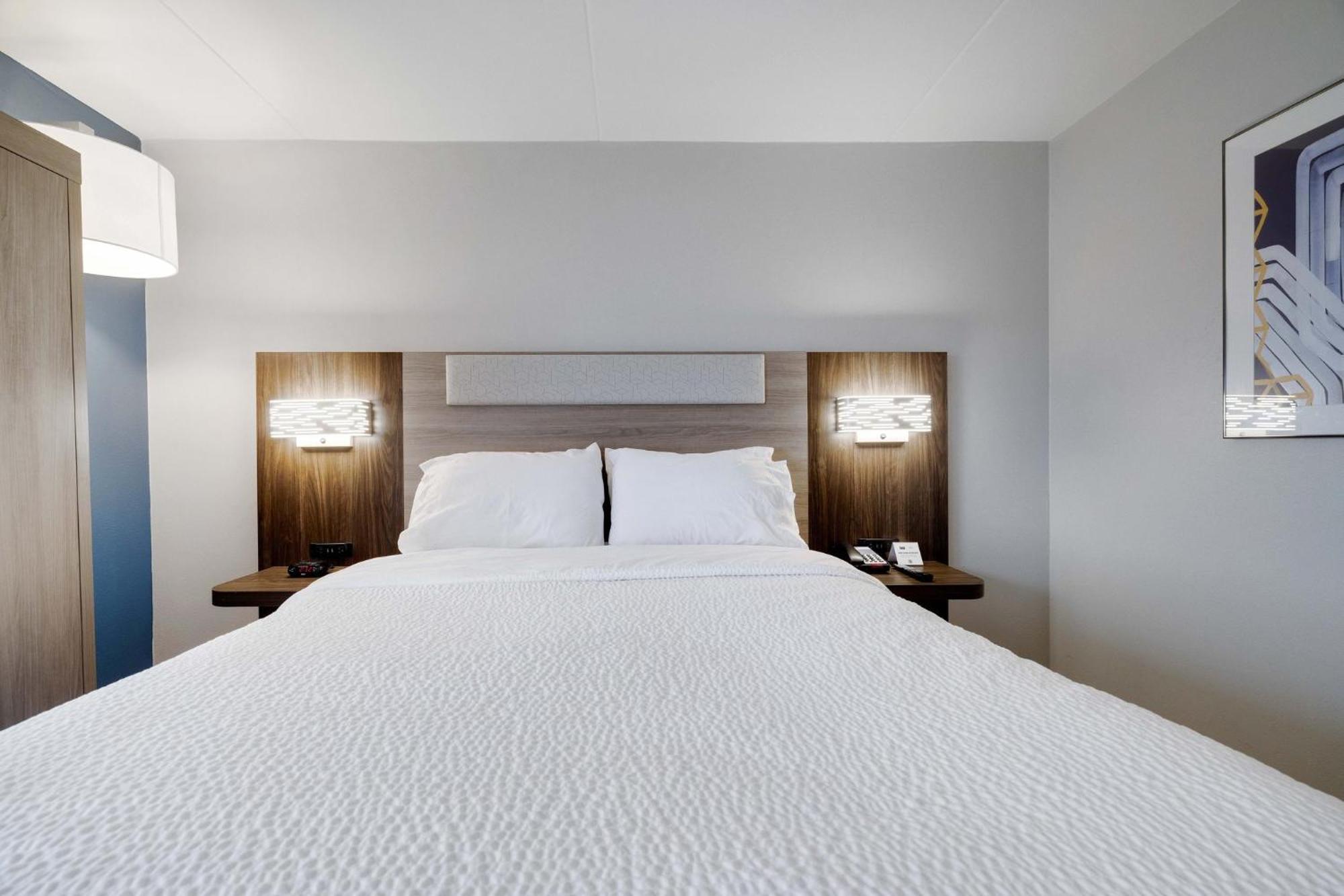 Holiday Inn Express Wilkes Barre East By Ihg Bagian luar foto