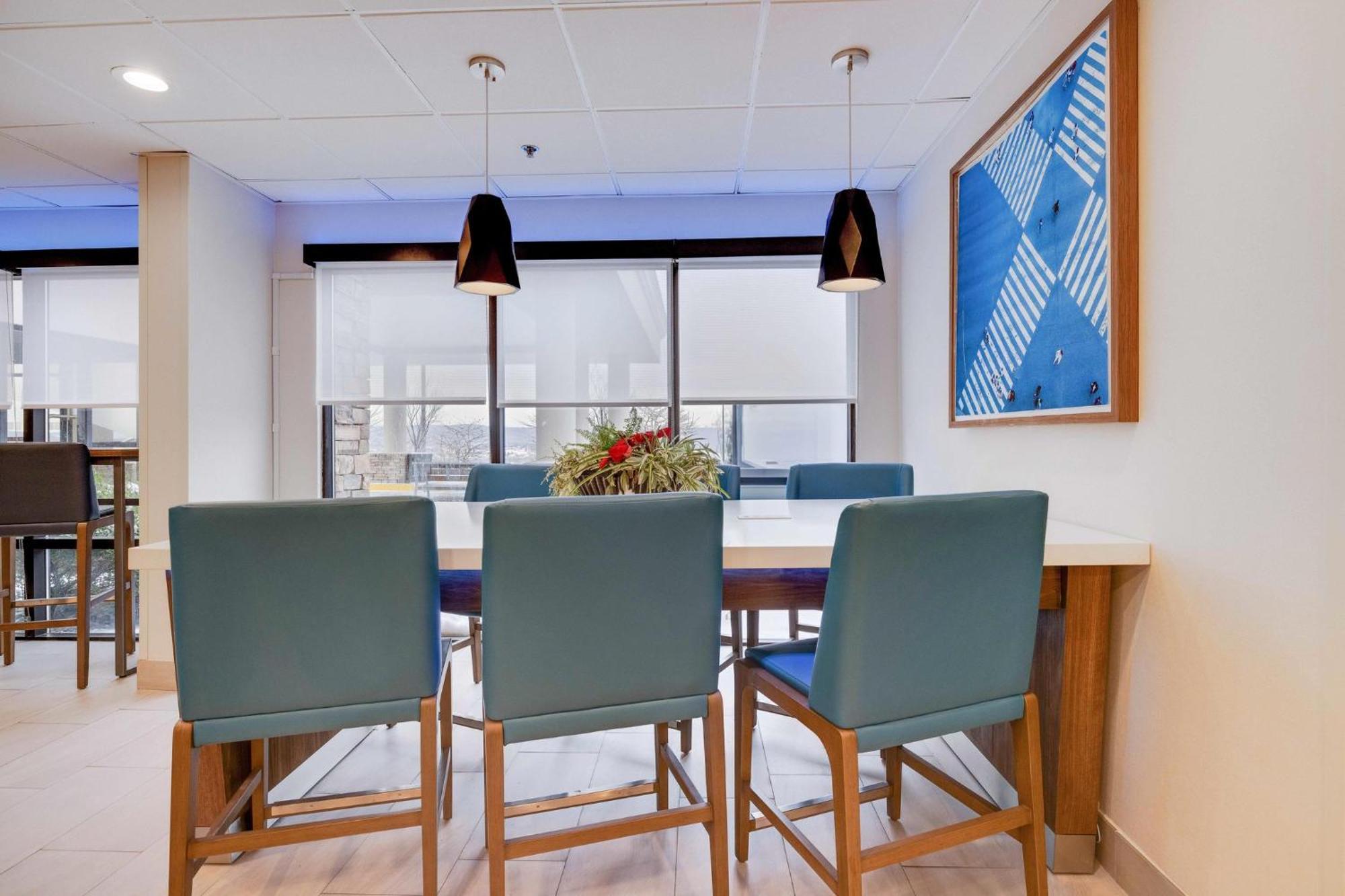 Holiday Inn Express Wilkes Barre East By Ihg Bagian luar foto