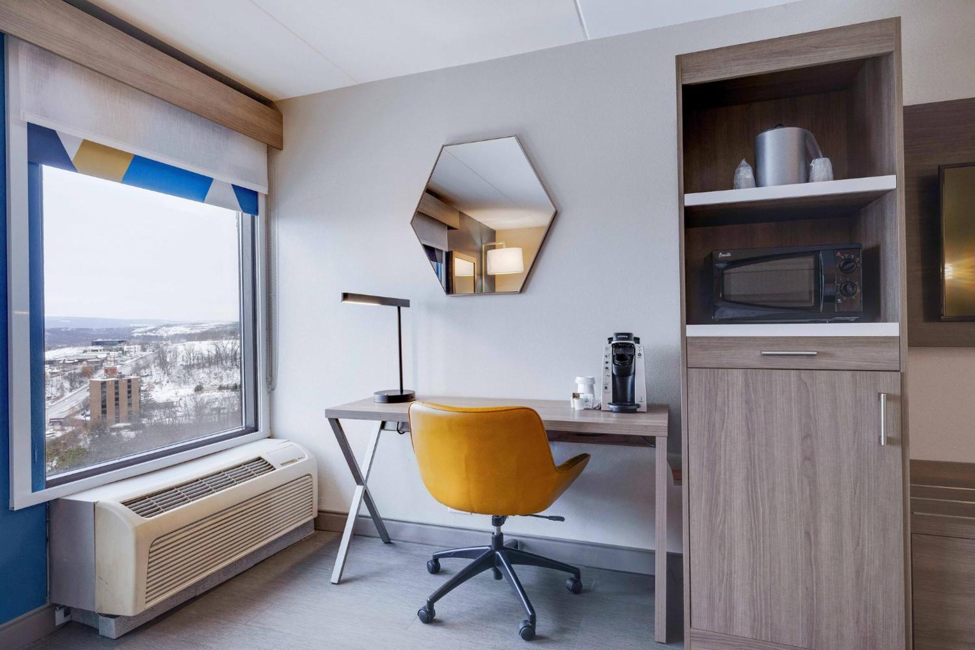 Holiday Inn Express Wilkes Barre East By Ihg Bagian luar foto